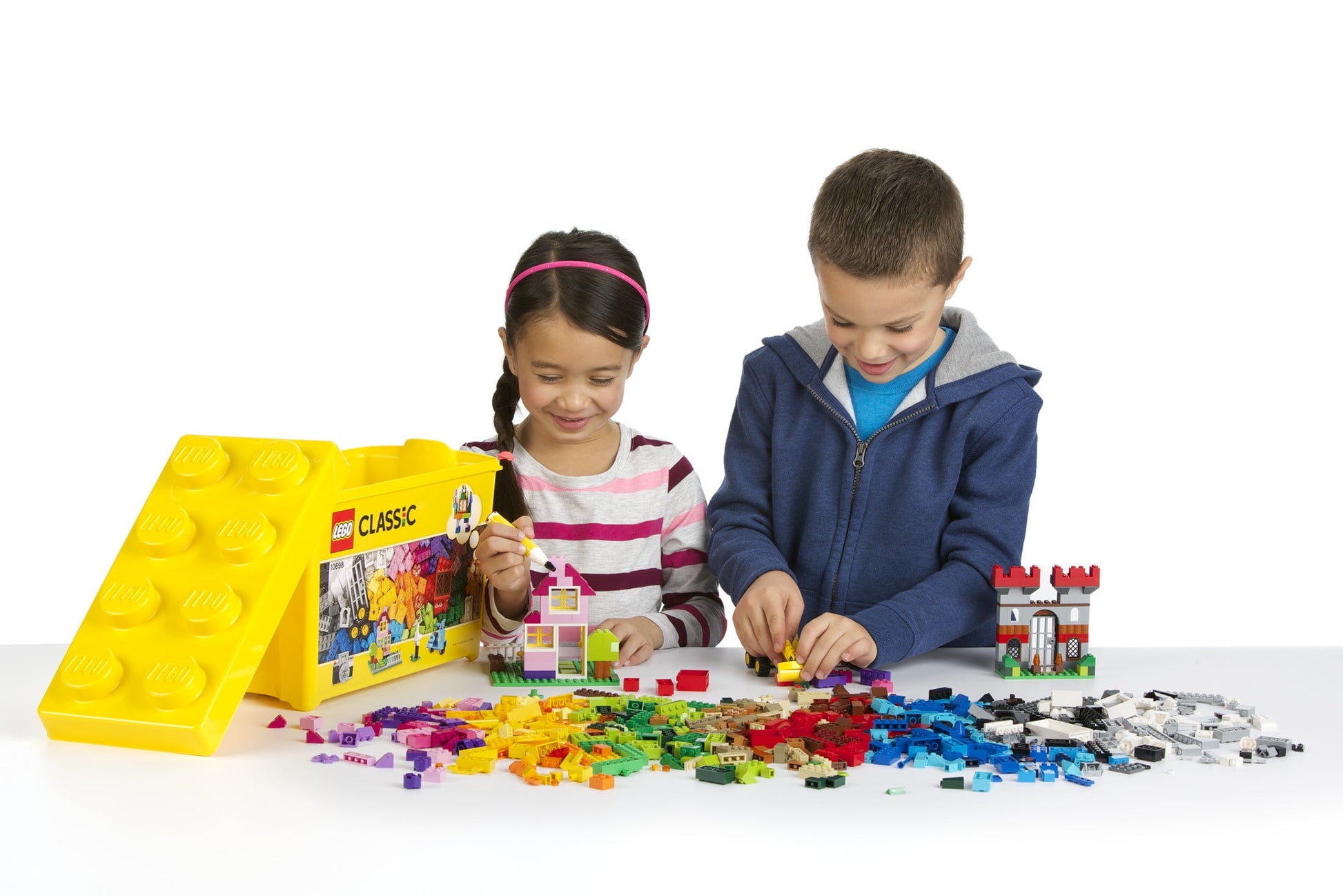 Classic Large Creative Brick Box 10698 Play and Be Inspired by  Masters, Toy Storage Solution for Home or Classrooms, Interactive Building Toy for Kids, Boys, and Girls
