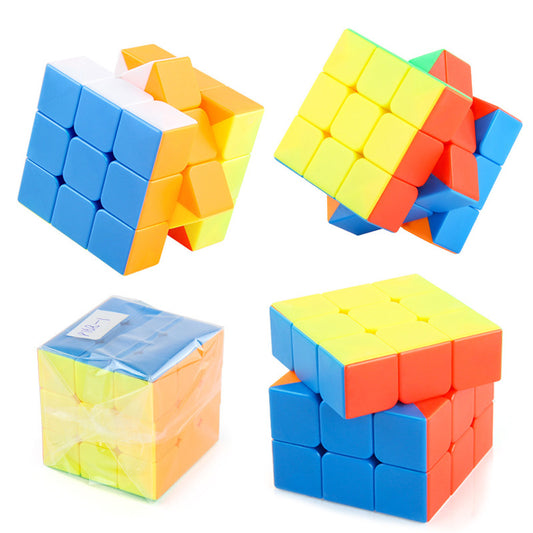 Solid-Color Rubik’s Cube Puzzle